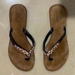 Womens Azura Patra-B Flat Sandal, Black Leather SZ 41